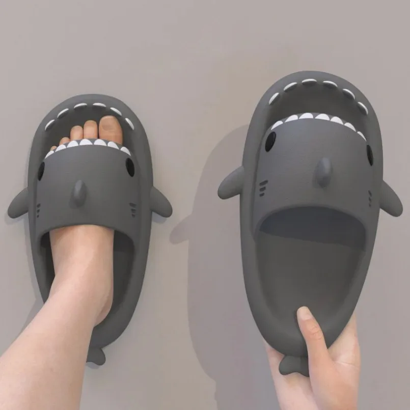 Shark Clapper Slippers Cloud W - Sneaker Care Set のレビューと価格