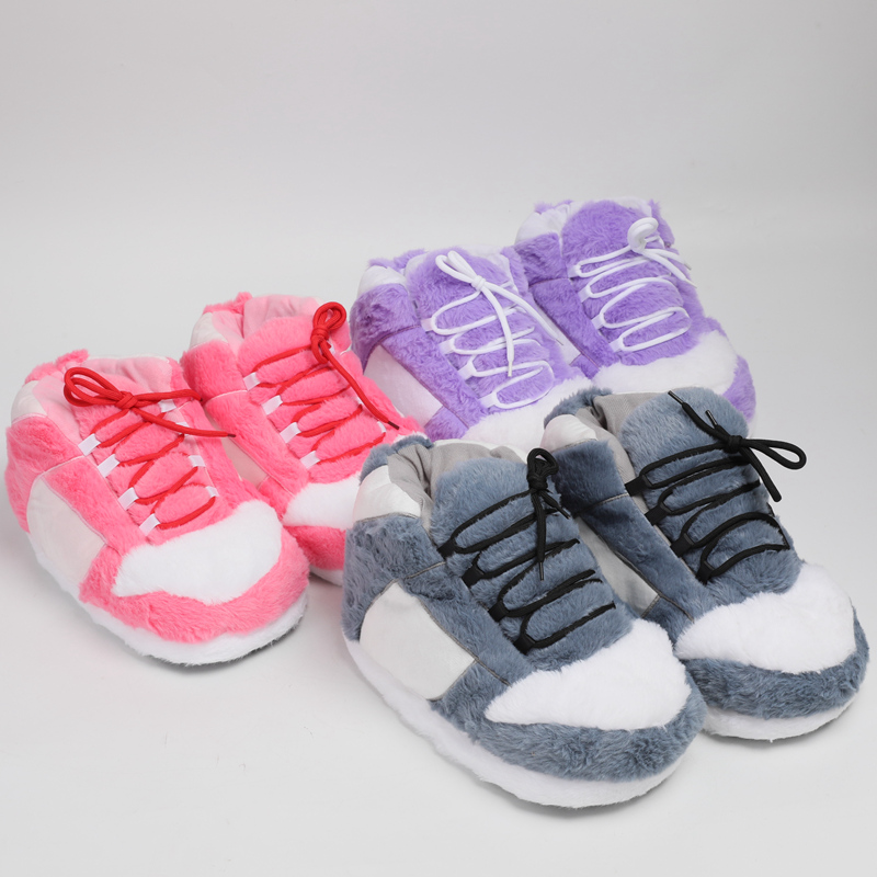 Warm Plush Sneaker Slippers, T - Sneaker Care Set のレビューと価格