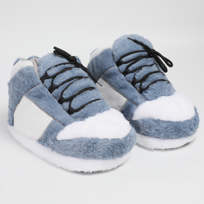 Warm Plush Sneaker Slippers, T - Sneaker Care Set のレビューと価格